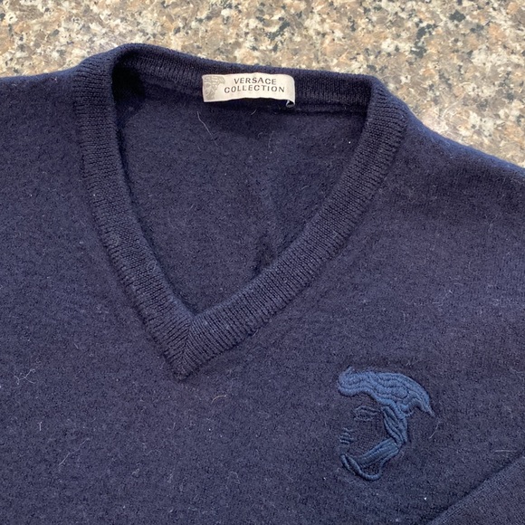 Vesace Collection Sweater - Picture 2 of 2